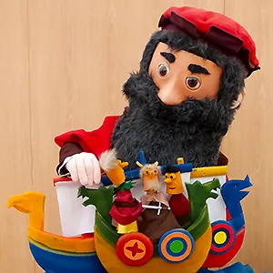 No Mundo da Lua - Teatro de Formas Animadas